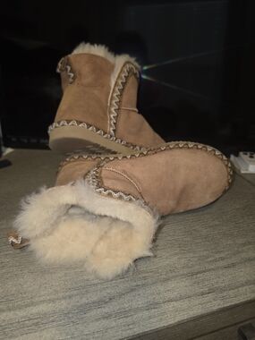 Fireside by Dearfoams Women's Shearling Lined Ankle Boots - Chestnut